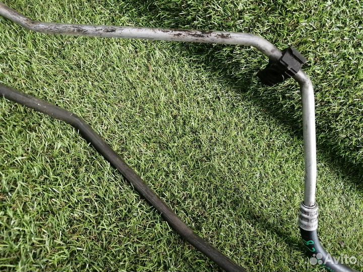 Трубка охлаждения АКПП Land Rover Range Rover L322