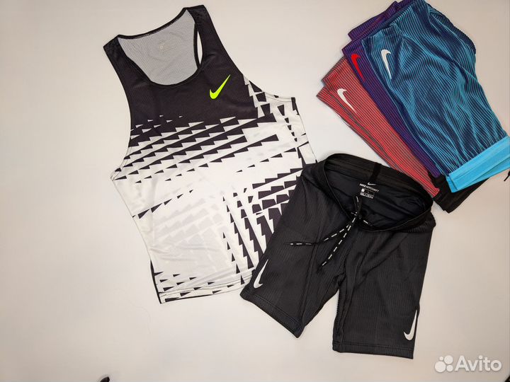 Беговой комплект Nike Майка + Тайтсы