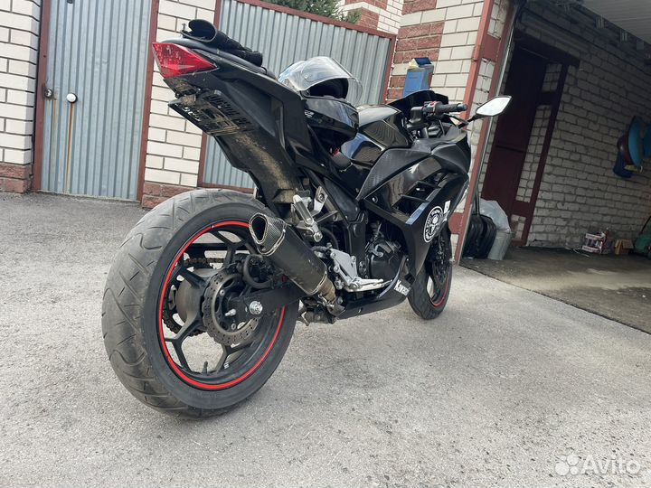 Kawasaki Ninja 300