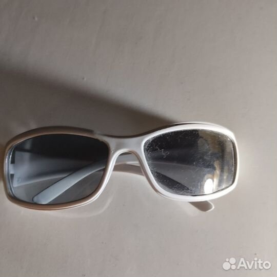Солнцезащитные очки женские