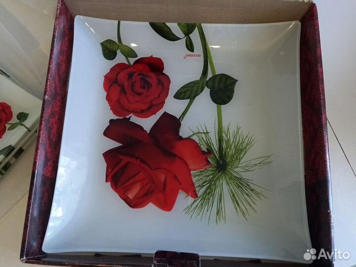 Набор тарелок