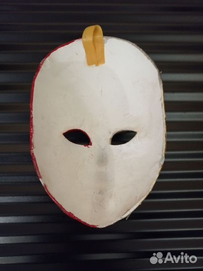 Венецианская маска (Италия)