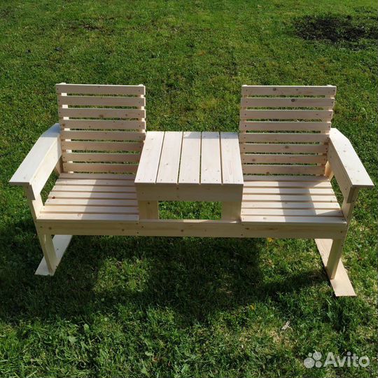 Лавочка со столиком