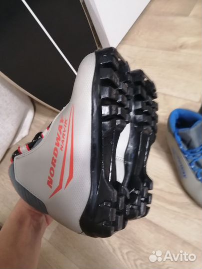 Лыжные ботинки