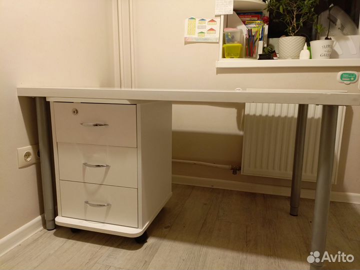 Стол IKEA Lagkapten
