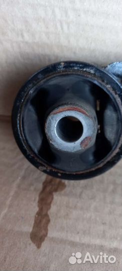 Рычаг продольный задний левый Toyota Rav 4 XA 30