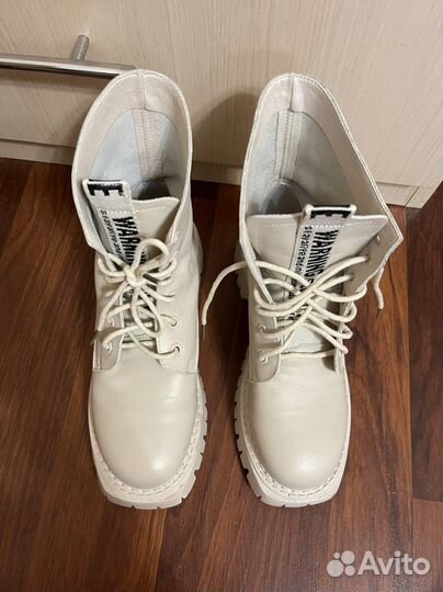 Новые ботинки натуральные. 36 разм. Тренд