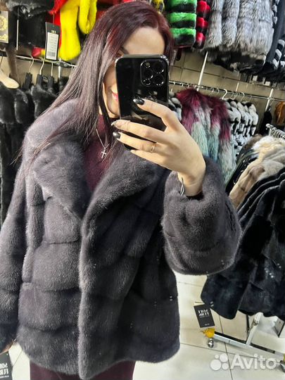Шуба из натурального меха норки новая