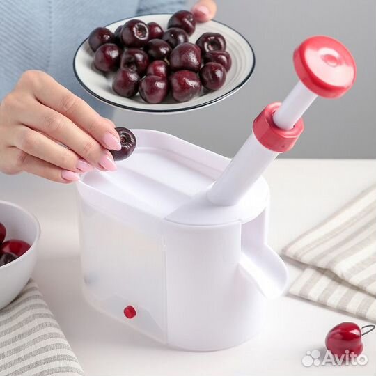Машинка для удаления косточек вишни