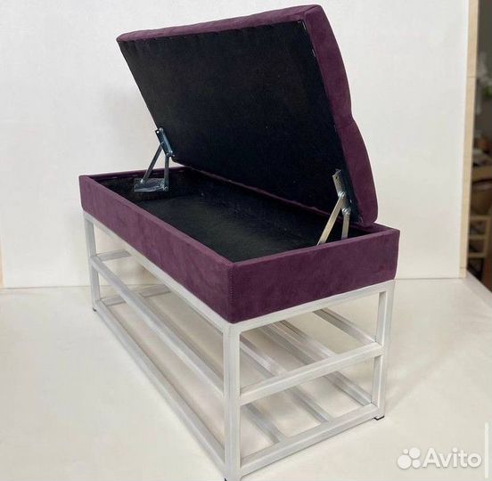 Кровать двухспальная с мягким изголовьем