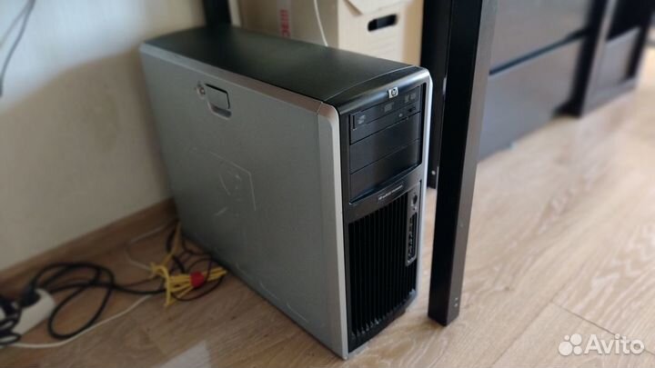 Рабочая станция HP xw8600 Workstation