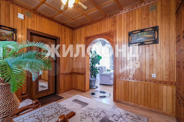 Коттедж 176,1 м² на участке 21,7 сот.