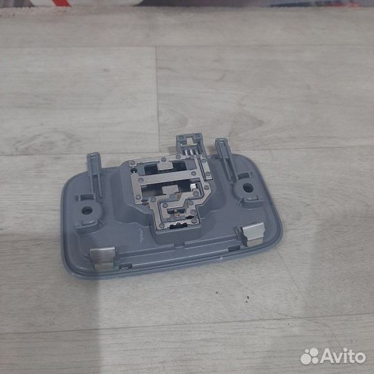 Плафон подсветки салона Hyundai Solaris хэтчбек