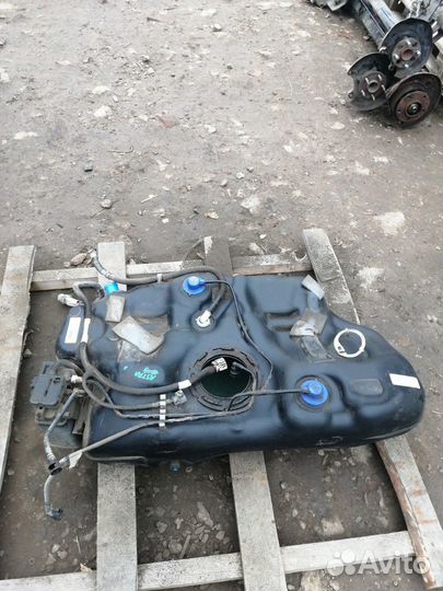 Топливный бак Opel Astra J