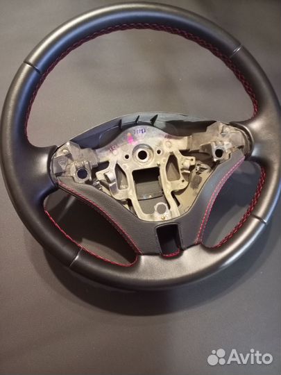 Перетяжка рулей и элементов салона автомобиля