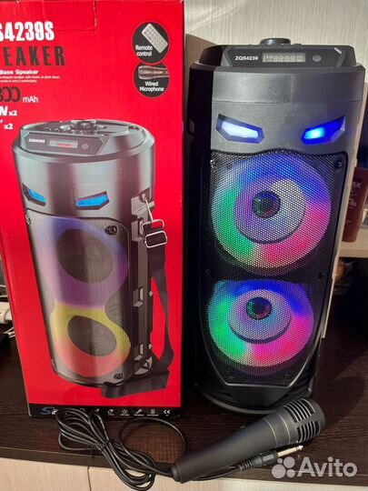Колонки с подсветкой и микрофонами. Разные