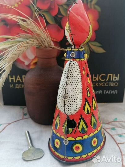 Потешная заводная кукла. СССР. по Радуга