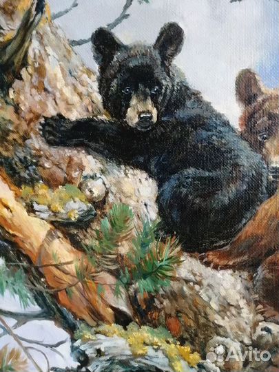 Картина маслом. Медвежата на дереве