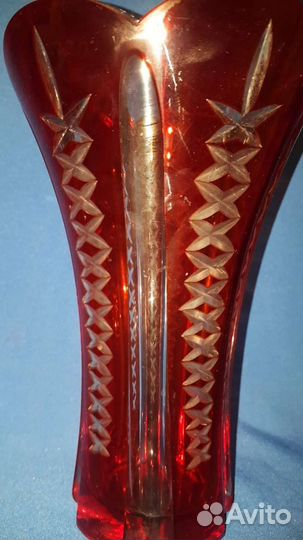 Ваза красное стекло СССР