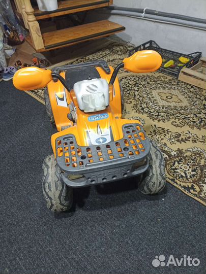 Детский квадроцикл на аккумуляторе б/у