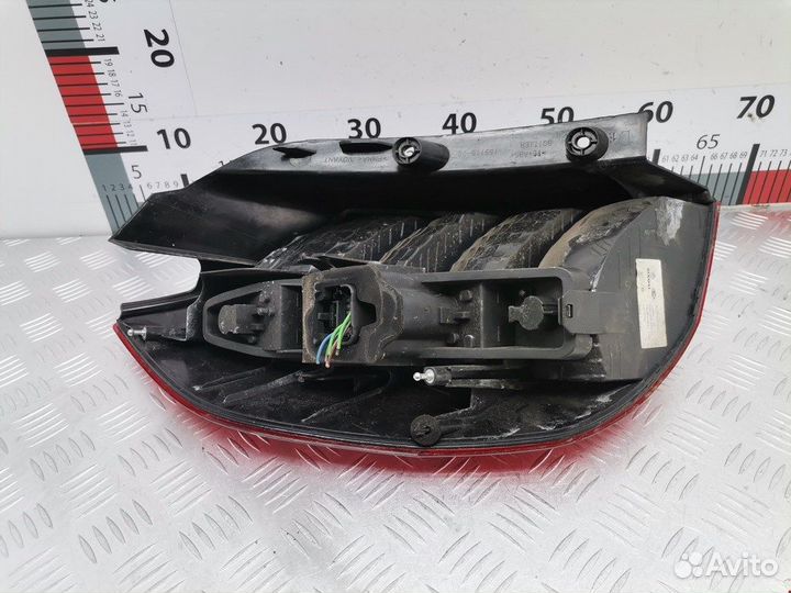 Фонарь задний для Renault Scenic 2 8200127702