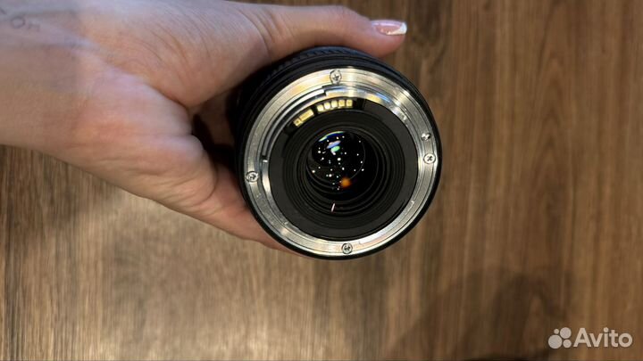 Объектив Canon EF 16-35mm f/4L IS USM