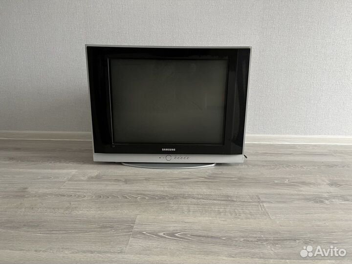 Телевизор samsung