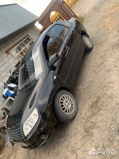 LADA Granta 1.6 МТ, 2013, битый, 300 000 км