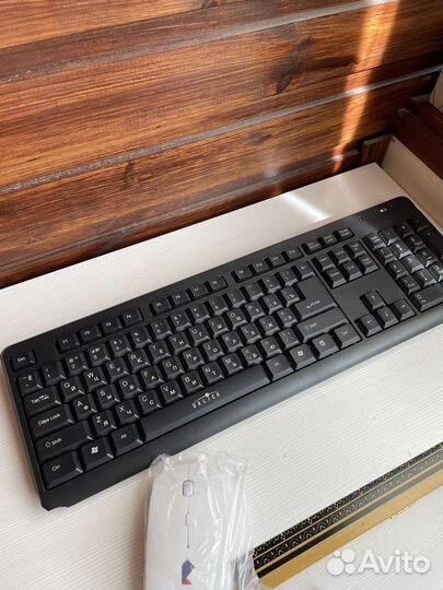 Клавиатура беспроводная + мышь