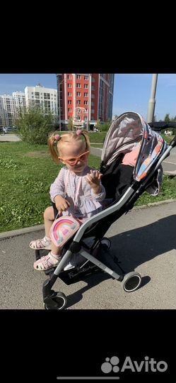 Коляска прогулочная familidoo