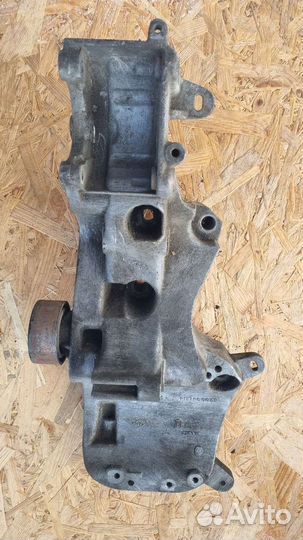 Кронштейн генератора гур кондиционера Logan Логан