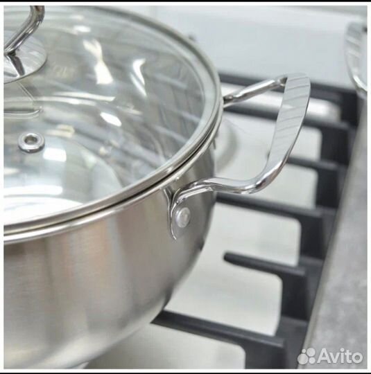 Набор кастрюль с ковшом. новый