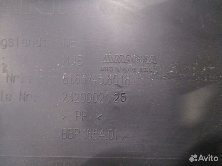 Крышка бардачка MAN 81637456018