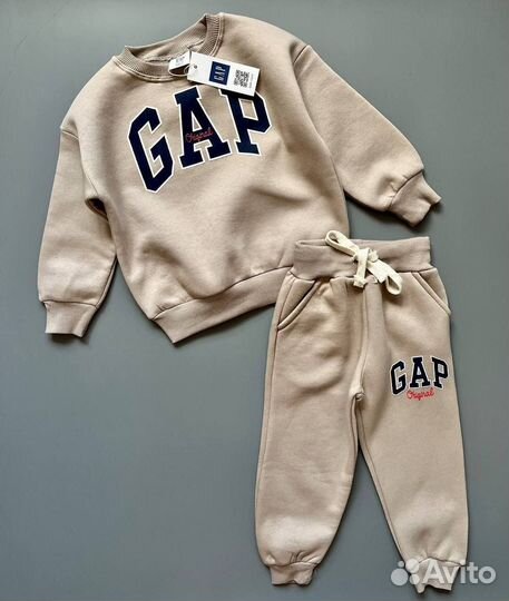 Спортивный костюм Gap