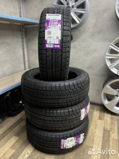 Tourador Winter Pro TSU2 215/55 R17