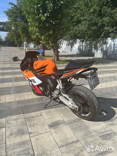 Honda cbr 1000rr