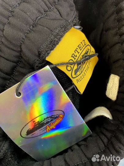 Шорты Corteiz 2 цвета на фото (M,L,XL)