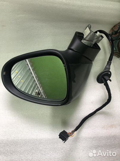 Зеркало правое Фольксваген туарег 13 контактов