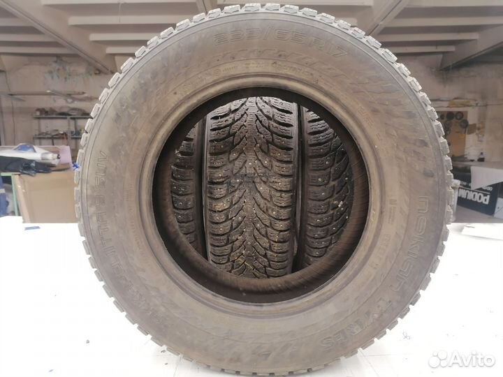 Nokian Tyres Hakkapeliitta 9 SUV 235/65 R17