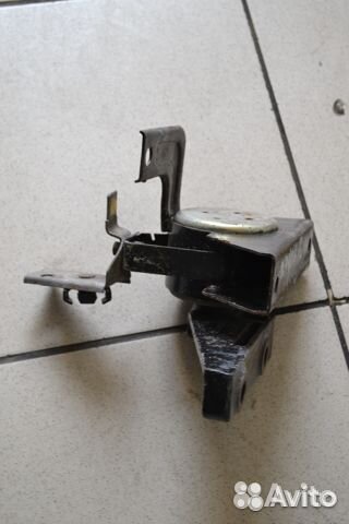 Подушка двигателя правая Chery IndiS (S18D)