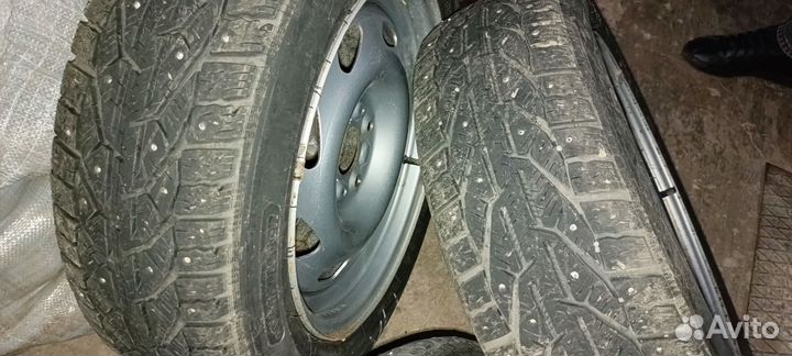 Kormoran Stud 2 185/60 R15 80T