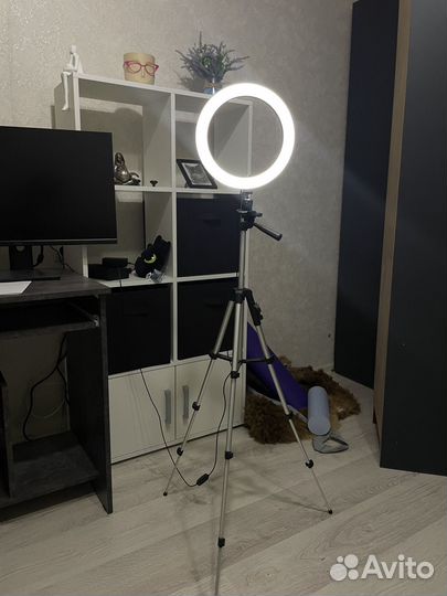 Штатив для телефона с лампой