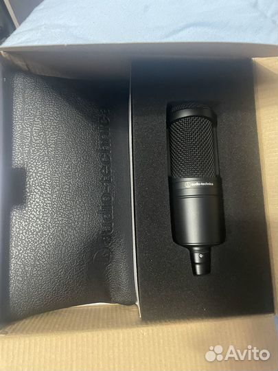 Микрофон студийный audio Technica AT2020 xlr