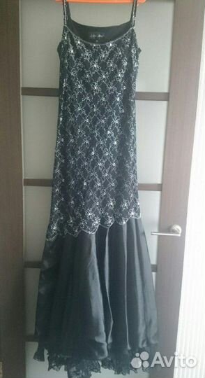 Вечернее платье
