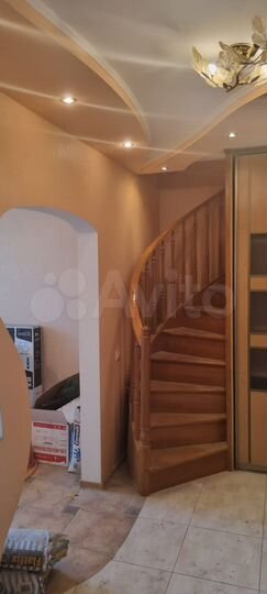 4-к. квартира, 138 м², 5/6 эт.