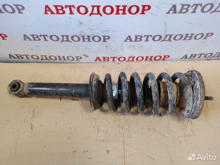 Амортизатор передний левый Mitsubishi Pajero 3