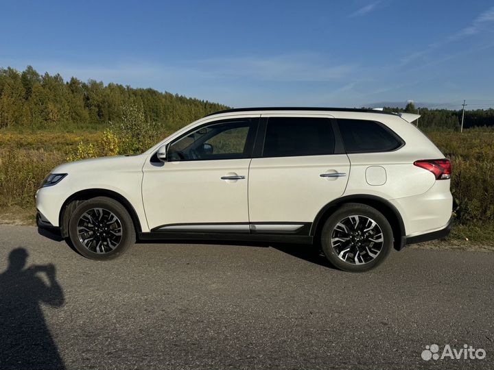 Mitsubishi Outlander 2.4 CVT, 2021, 49 950 км