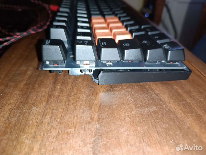 Игровая механическая клавиатура