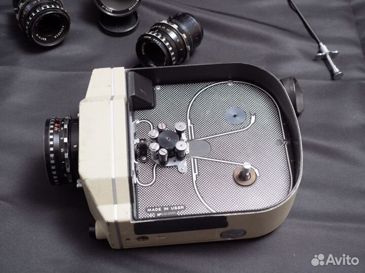 Кинокамера Красногорск 16 мм + кинопроектор Радуга