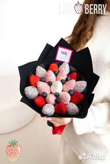 Сладкий букет, клубника в шоколаде к празднику